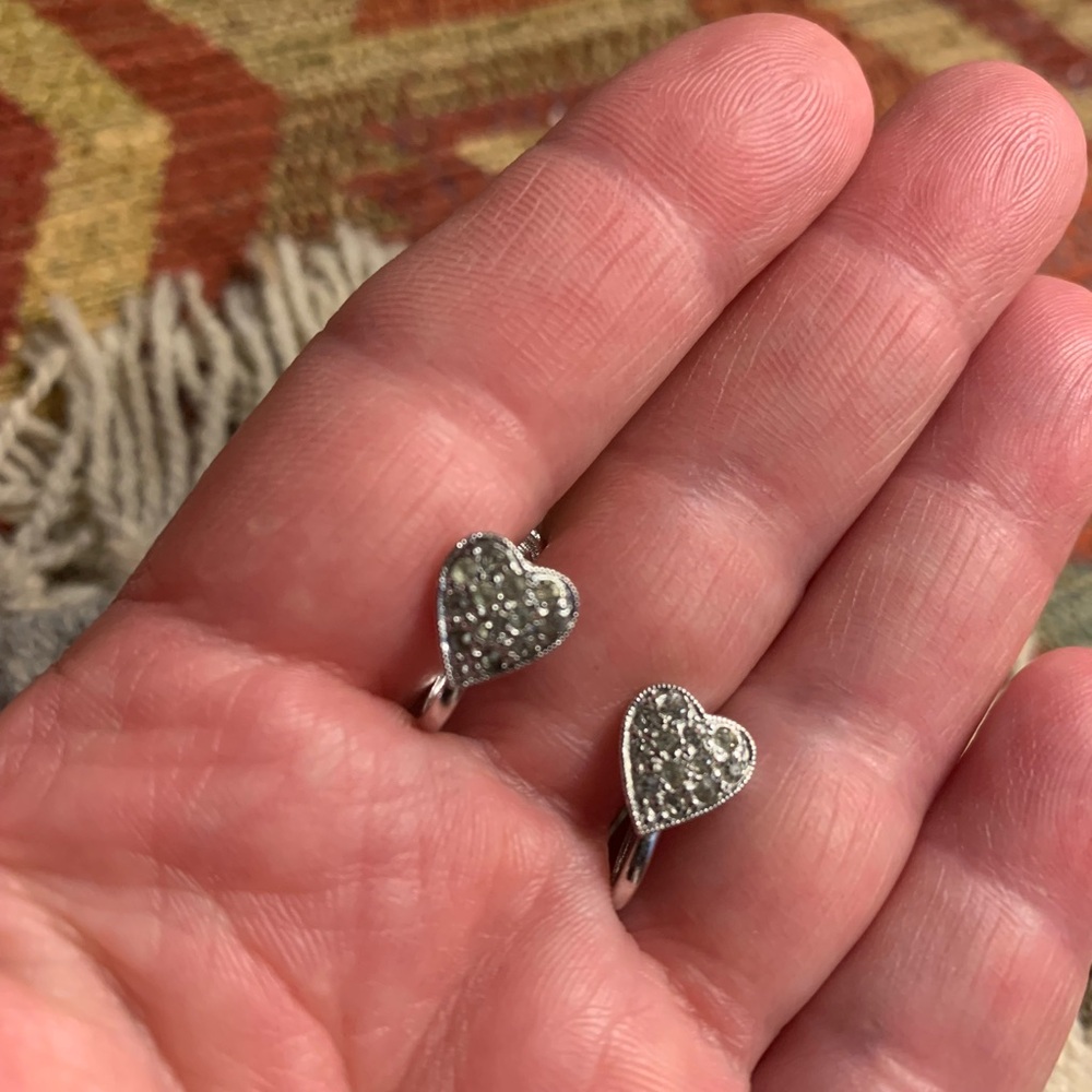 Vintage Heart Pavé Clip-On Earrings - Women Jewelry